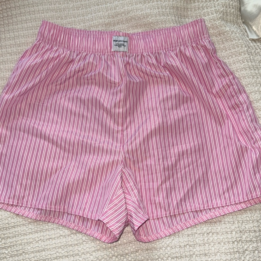 Pink & white striped boxer shorts